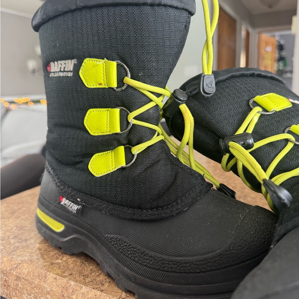 Baffin Black and Bright Yellow Snow Boots